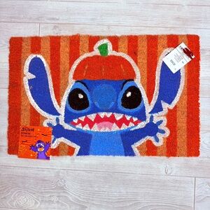 Nwt stitch Halloween fall decorative door mat inside / outside pumpkin mat